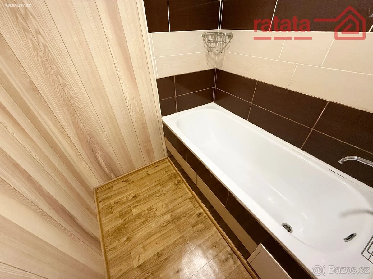 Pronájem bytu 2+1 v Chomutově - 10