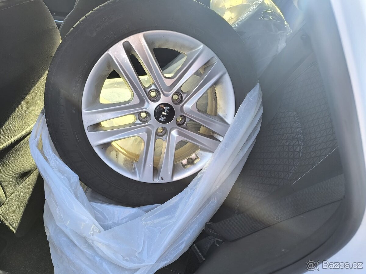 KIA CEE'D 1,6 CRDI 70 000 KM - 10