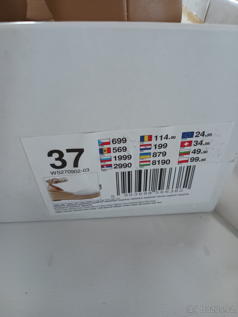 Nové sandálky na klínku DeeZee vel. 37 - 10