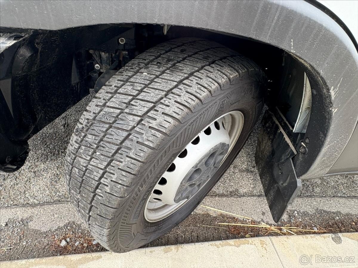 Iveco Daily 2,3 35S16V (2022) - 10