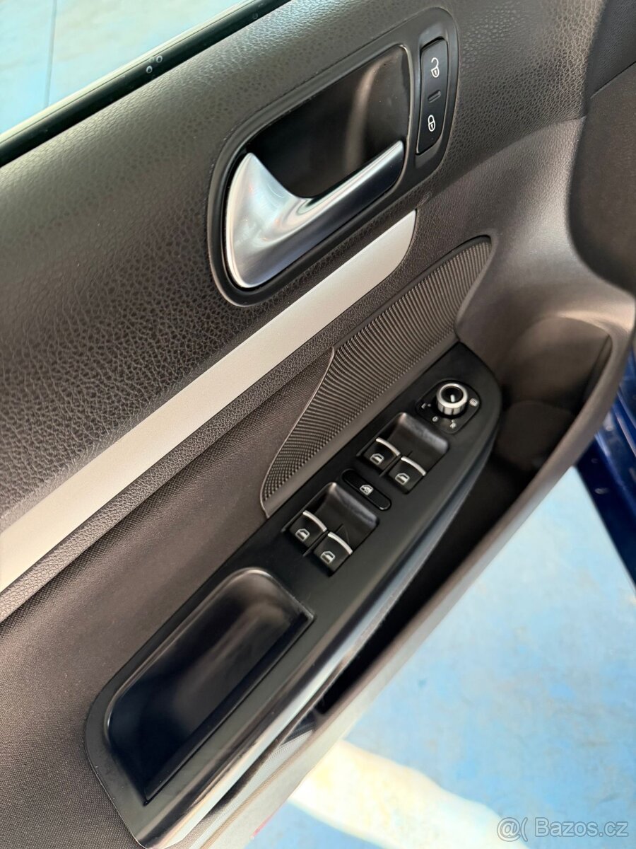 VOLKSWAGEN GOLF 6 1.4 TSI Highline - 10