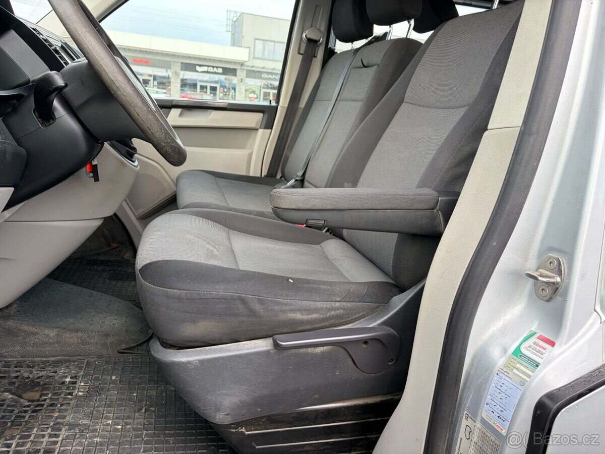 Volkswagen Transporter 2.0 TDi 1.maj.ČR 9míst long - 10