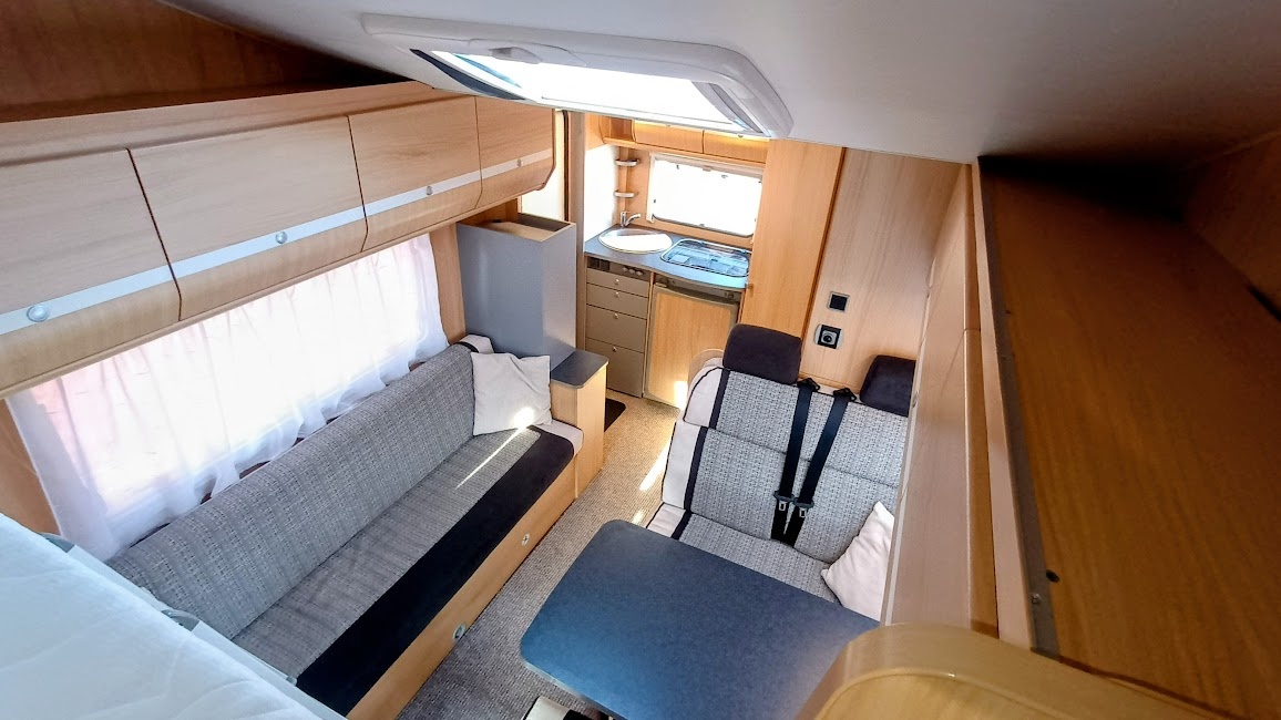 Fiat Ducato / Sunlight, alkovna pro 6 osob, tažné, markýza - 10