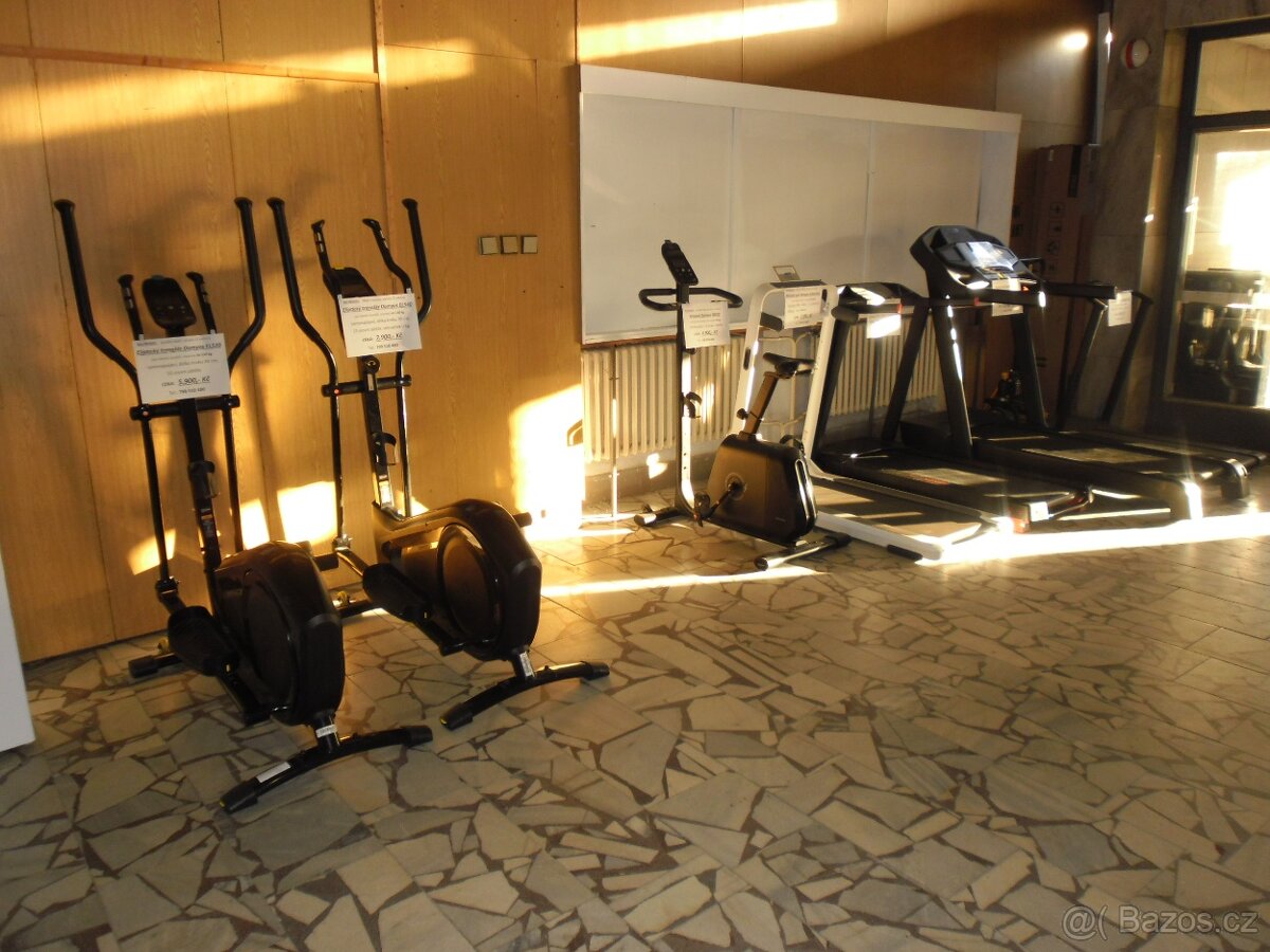 Prodáme běžecký pás Domyos Run100E, verze B - 10