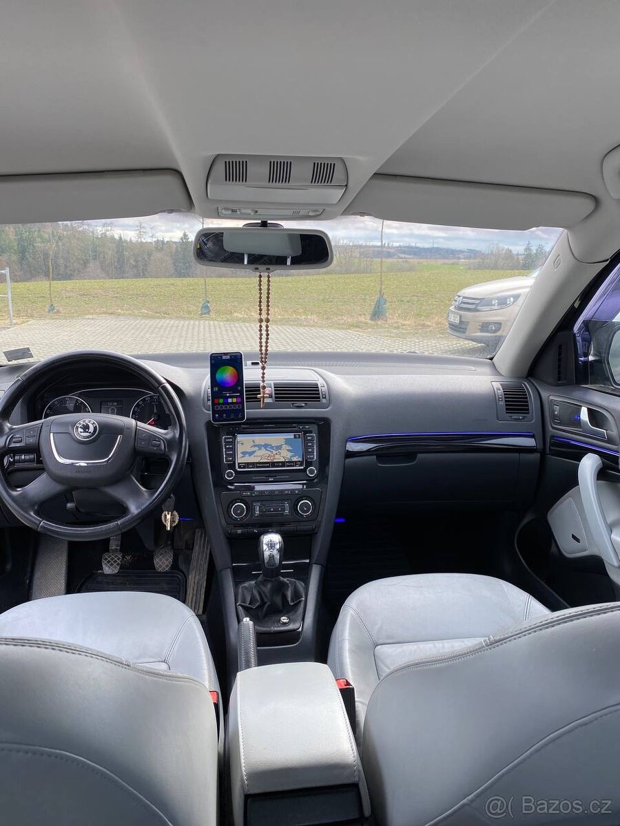 Skoda Octavia 2 Laurin & Klement - 10