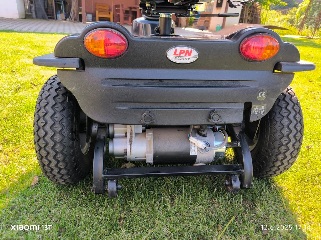 Elektrický invalidní vozík LPN Vesur T15-3 - 10