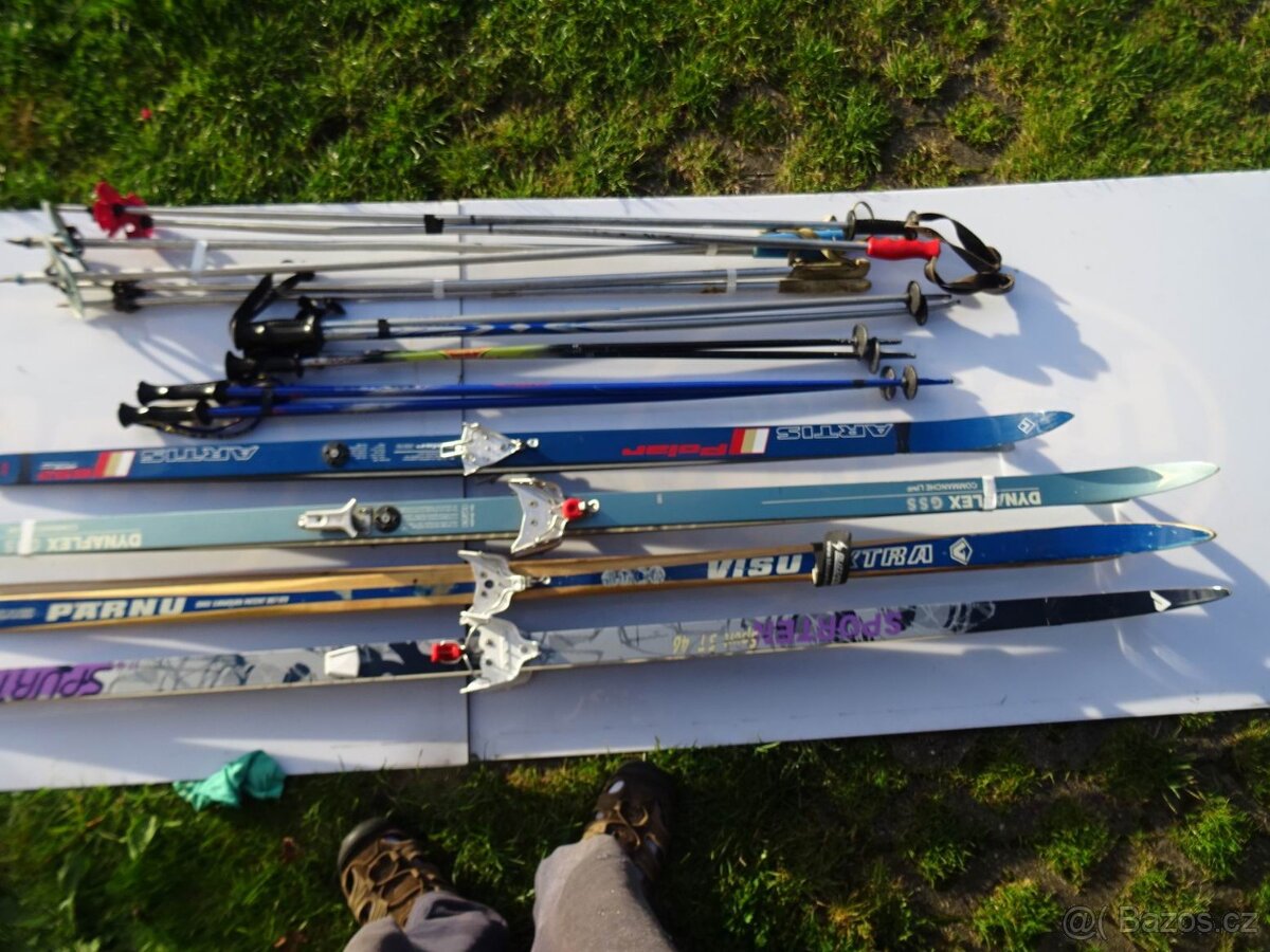 Dětská lyžařská přilba , velikost 48 a běžky 160 - 185 cm - 10