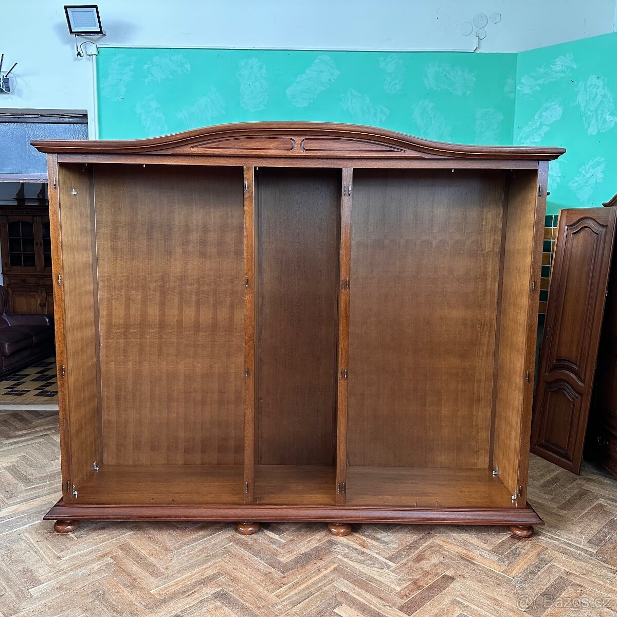 Šatní skříň dubová - 10