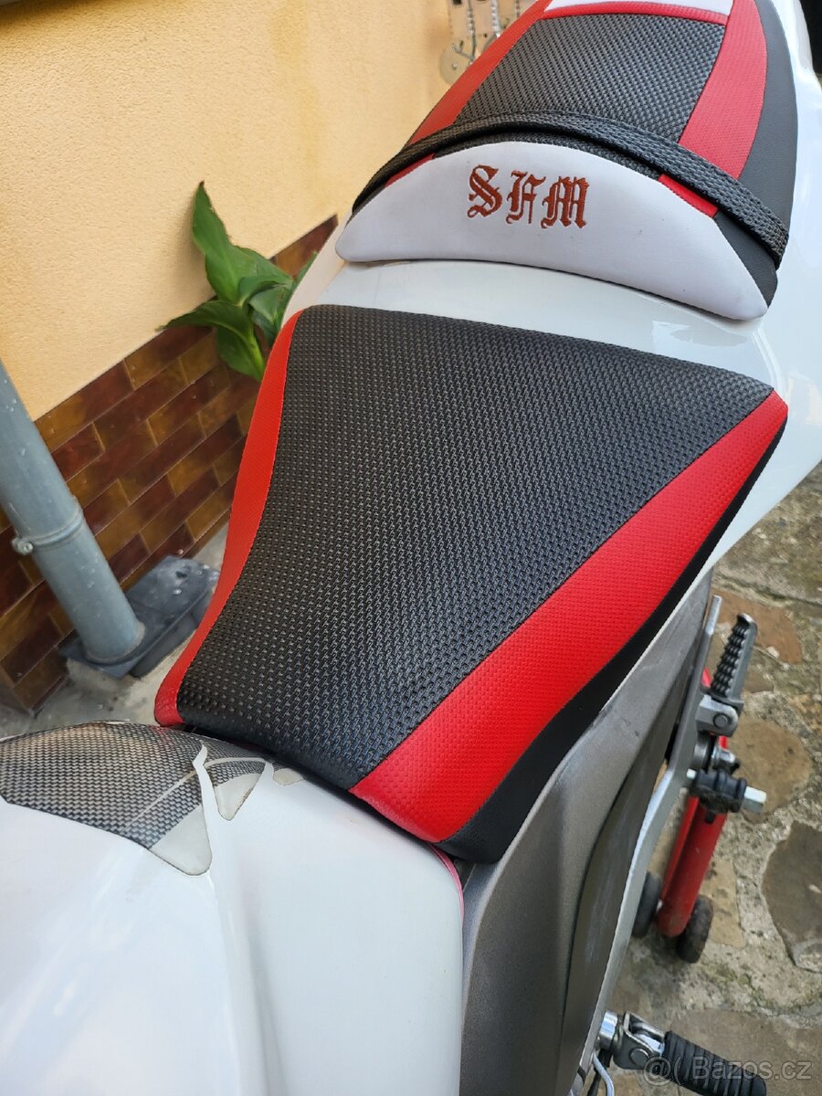 Kawasaki Z 1000 - 10