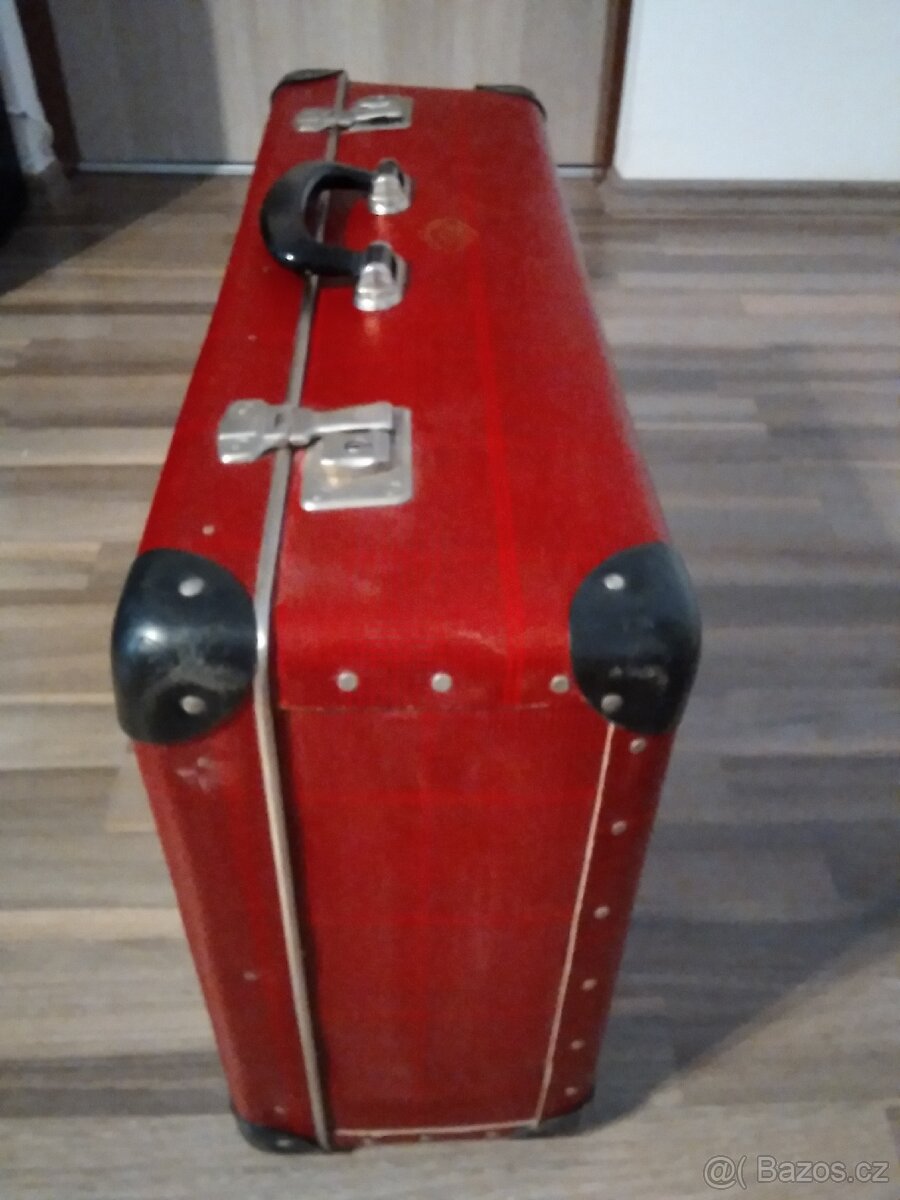 retro Kufr Kazeto - 10