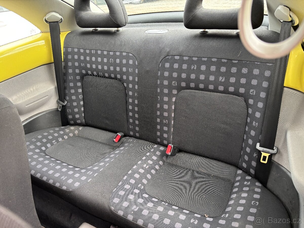 VOLKSWAGEN New Beetle 2.0i 1999 - 10