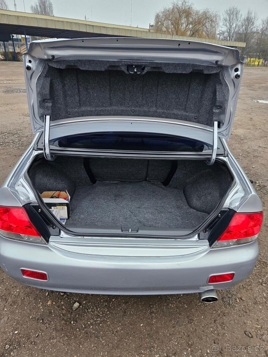 Mitsubishi Lancer, 1.6 - 10