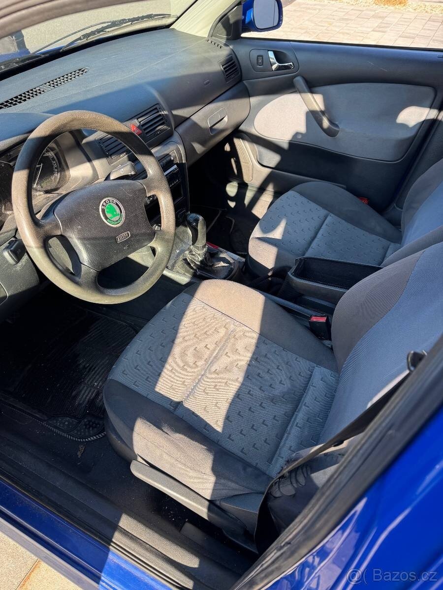 Octavia 1,6 combi - 10