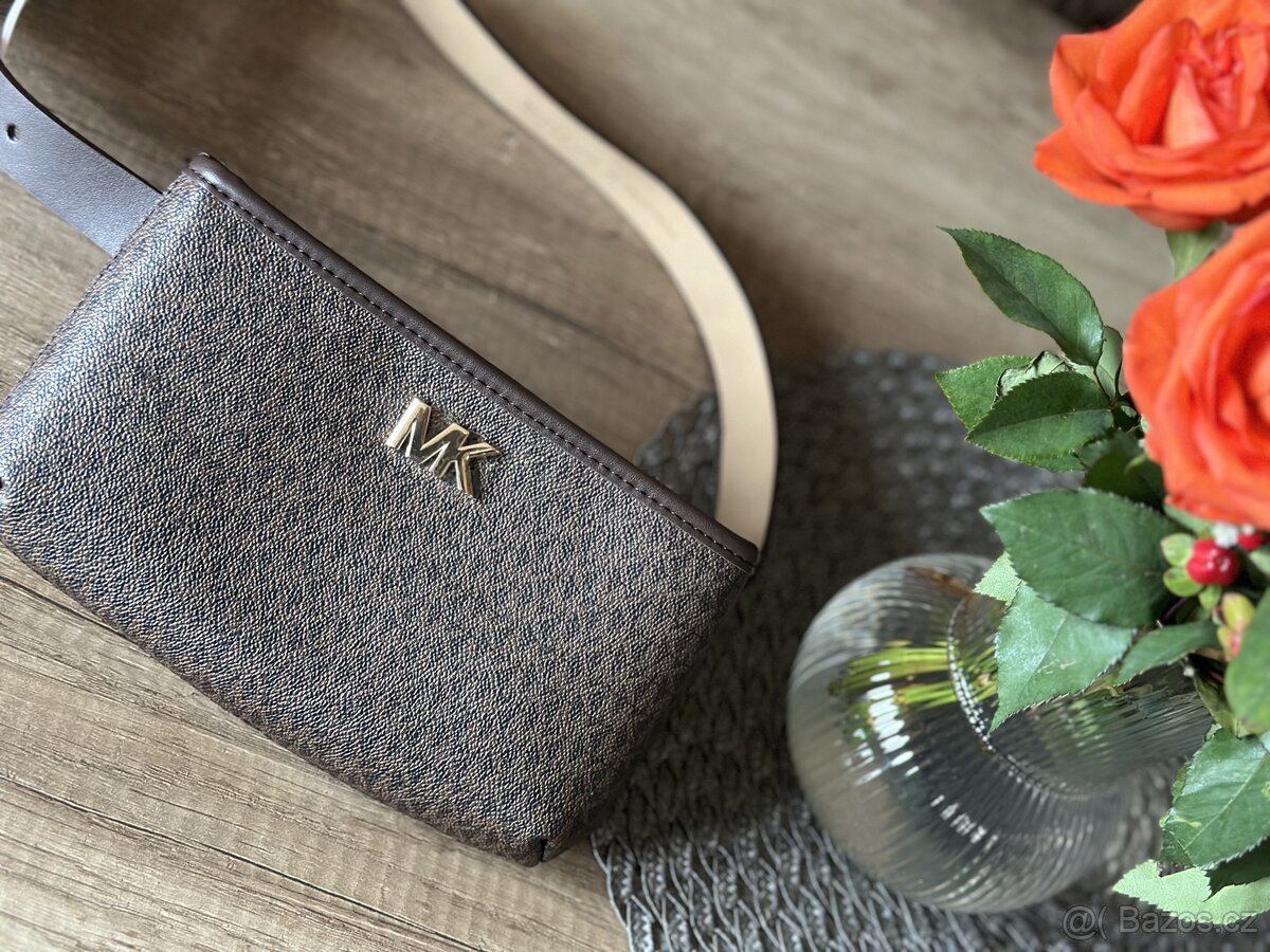 Nová ledvinka Michael Kors - 10