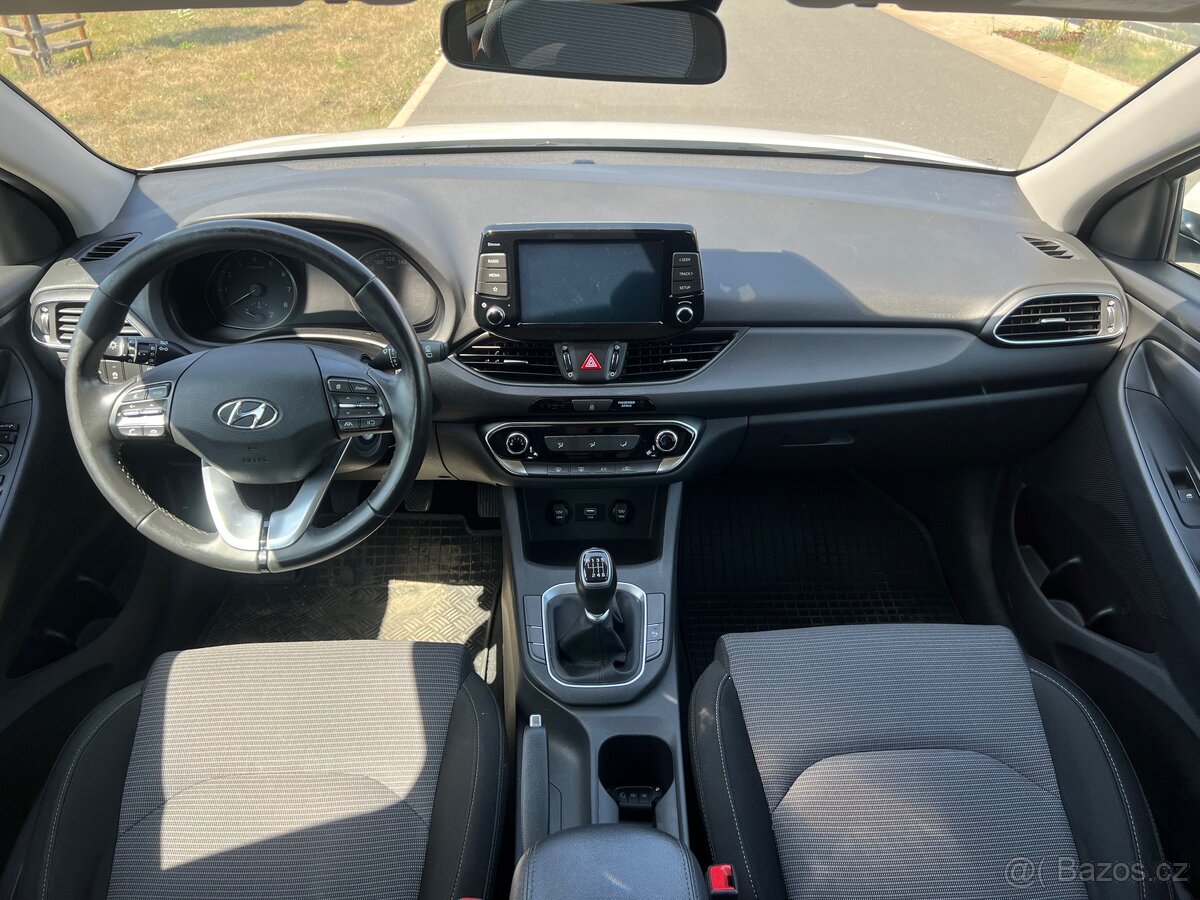 Hyndai i30 1.5i Rok 2021 Najeto 101t.km Nova STK - 10