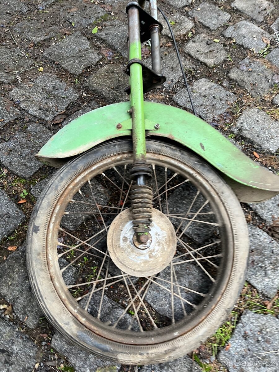 Vidlice, řídítka, kolo a blatník Jawa pionýr 555 - 10