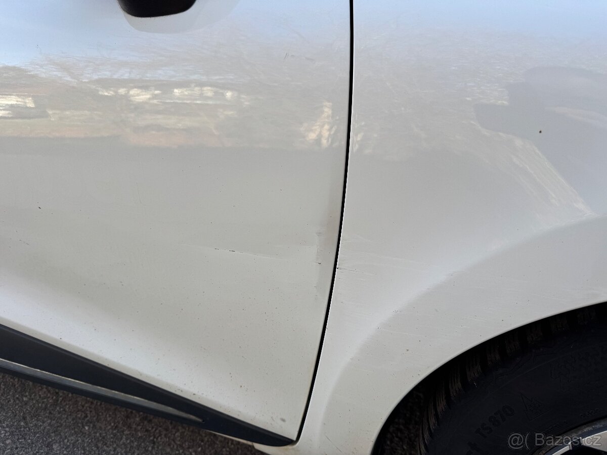 Renault Clio 1.5 dCi, servisovano, navigace - 10