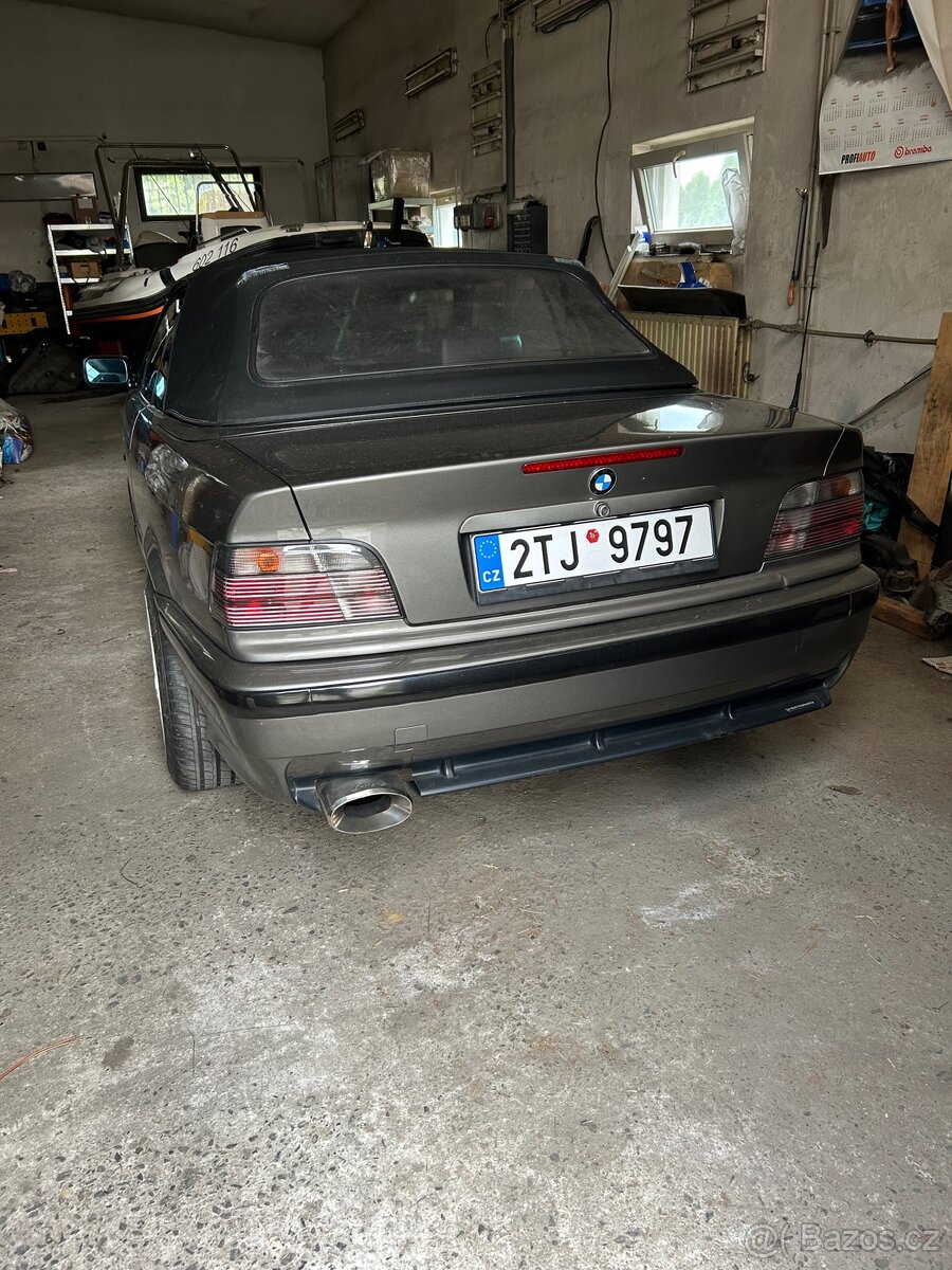 BMW E36 cabrio 320i - 10