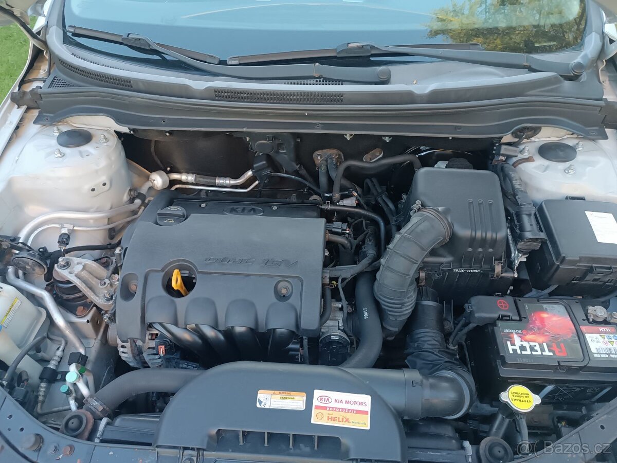 Kia Ceed 2010, 1.6 benzin - 10
