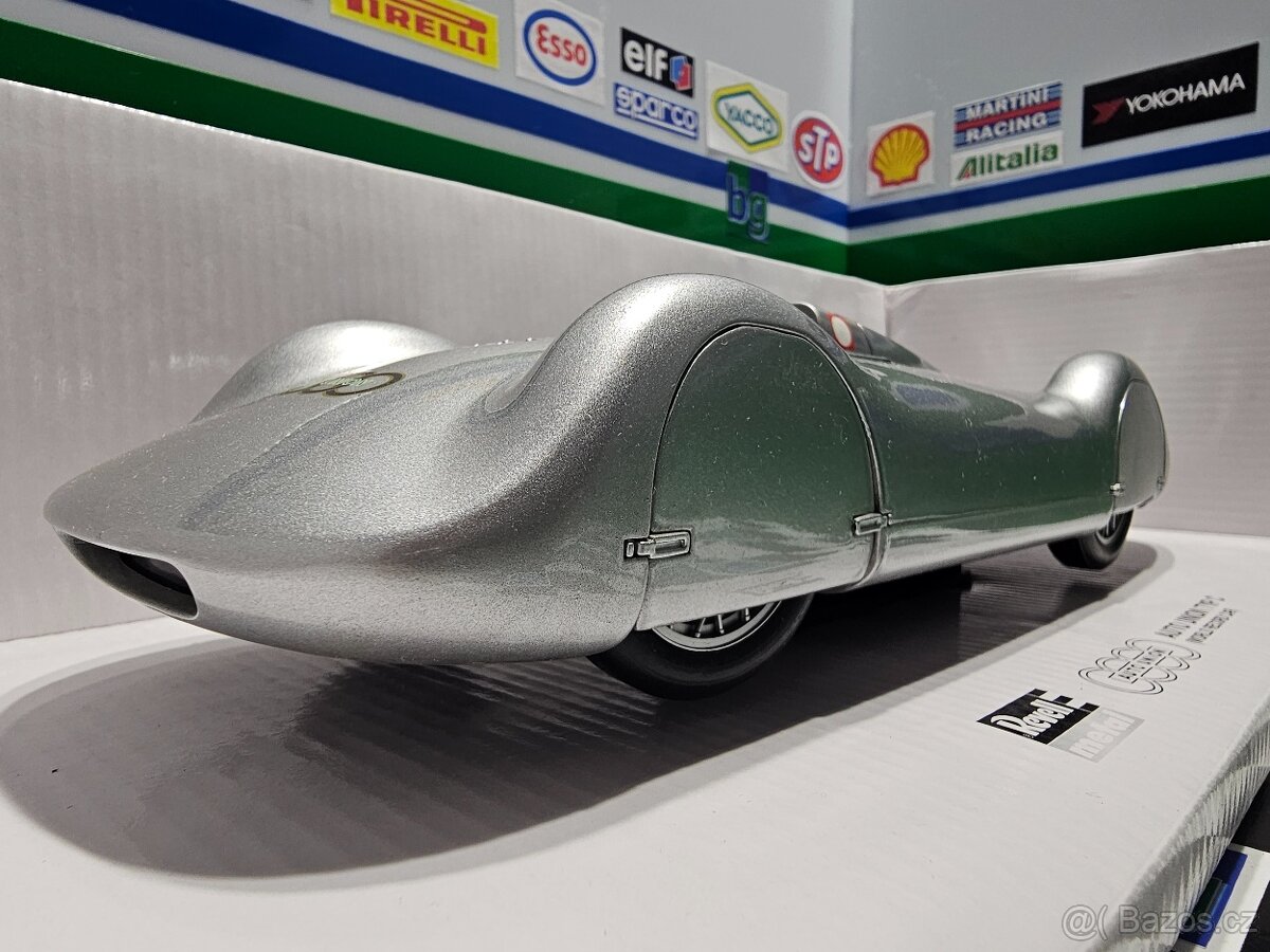 Revell Auto Union Typ C 1:18, světový rekord - 10