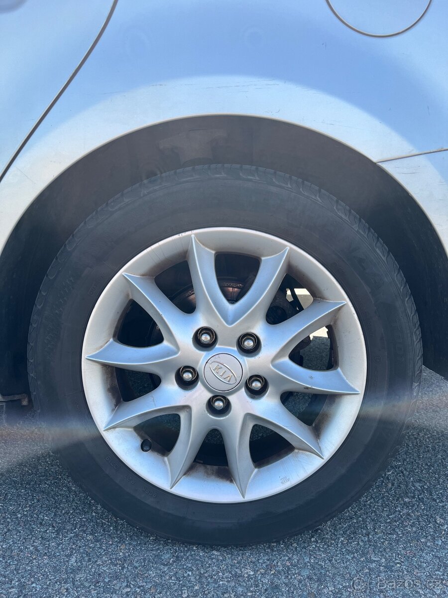 Kia Cee’d 1.4i 80 kW (2009) – benzín - 10