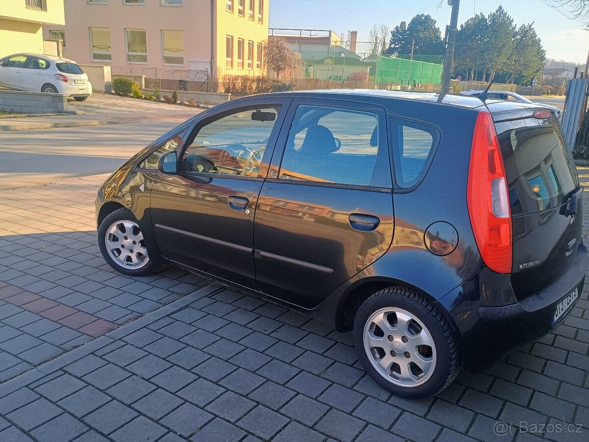 Mitsubishi Colt 1.3 - 10