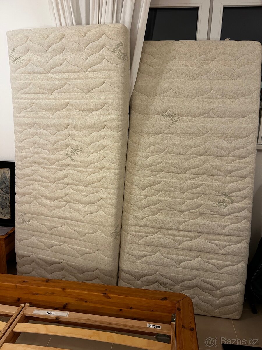 Masivní borovicová manželská postel + matrace zdarma - 10