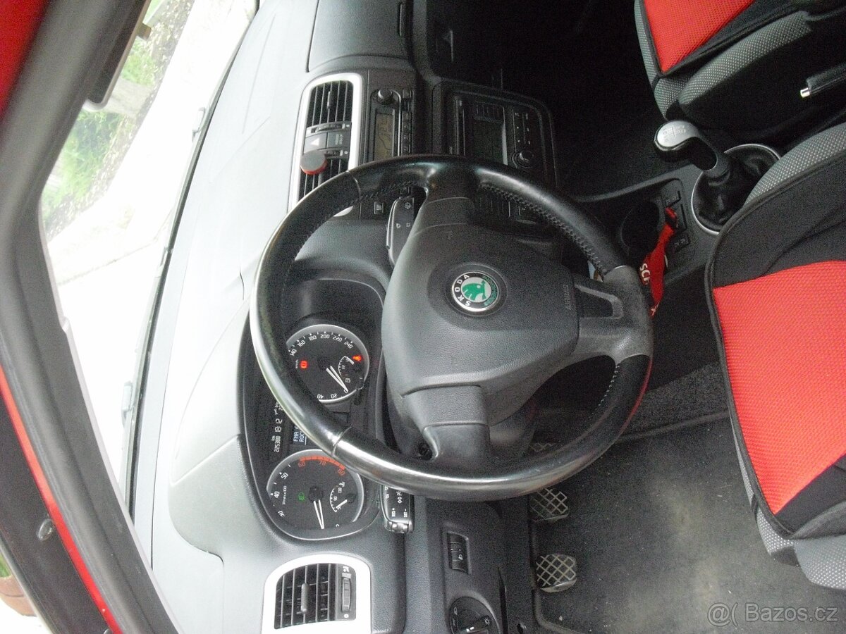 Skoda Fabia Sport 1.6 16v - 10