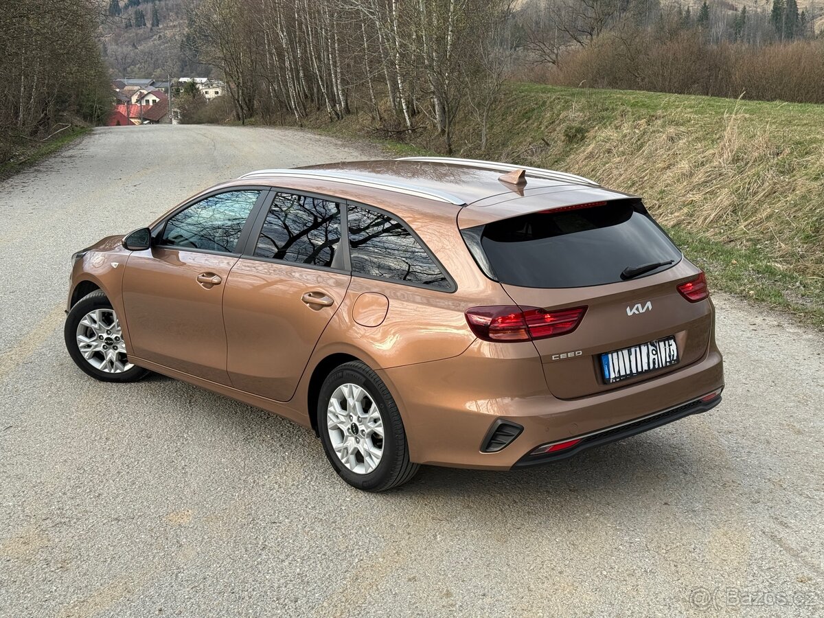 KIA Ceed sw 25tis km 3roky záruka. - 10