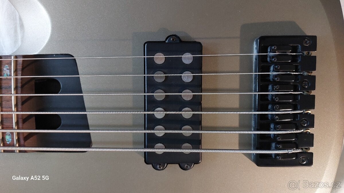 Nabízím šestistrunnou baskytaru Yamaha RBXJM2 - 10