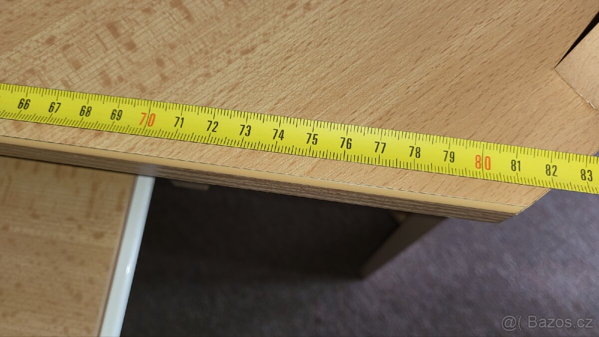 Kancelářský stůl - 10