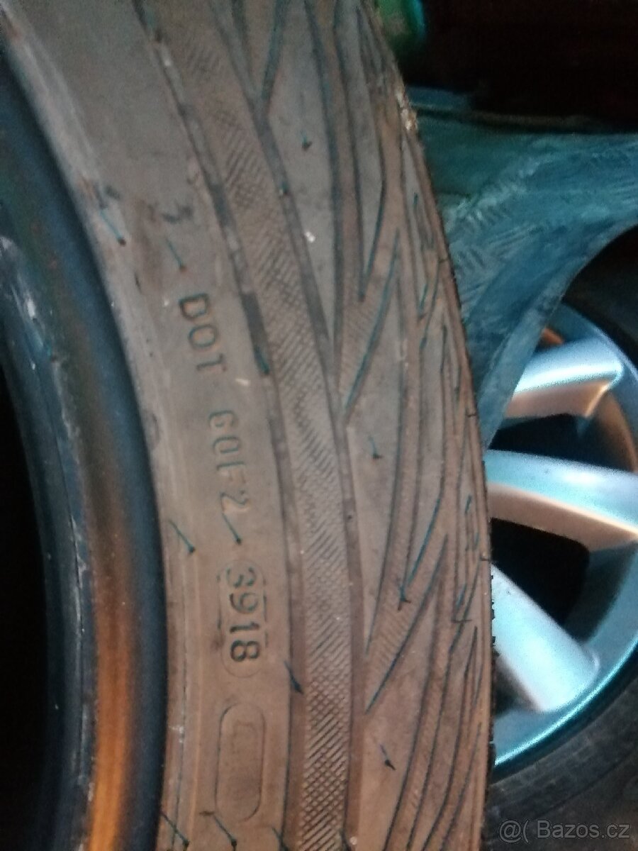 Zimní 225/60 r17 nokian - 10