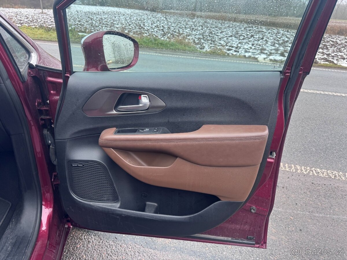 Chrysler Pacifica 3,6 Limited Radar Navi LPG 2017 - 10