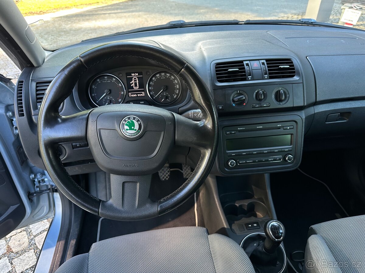 Škoda Roomster Scout 1.2TSI 63kW, po servise, nová STK - 10