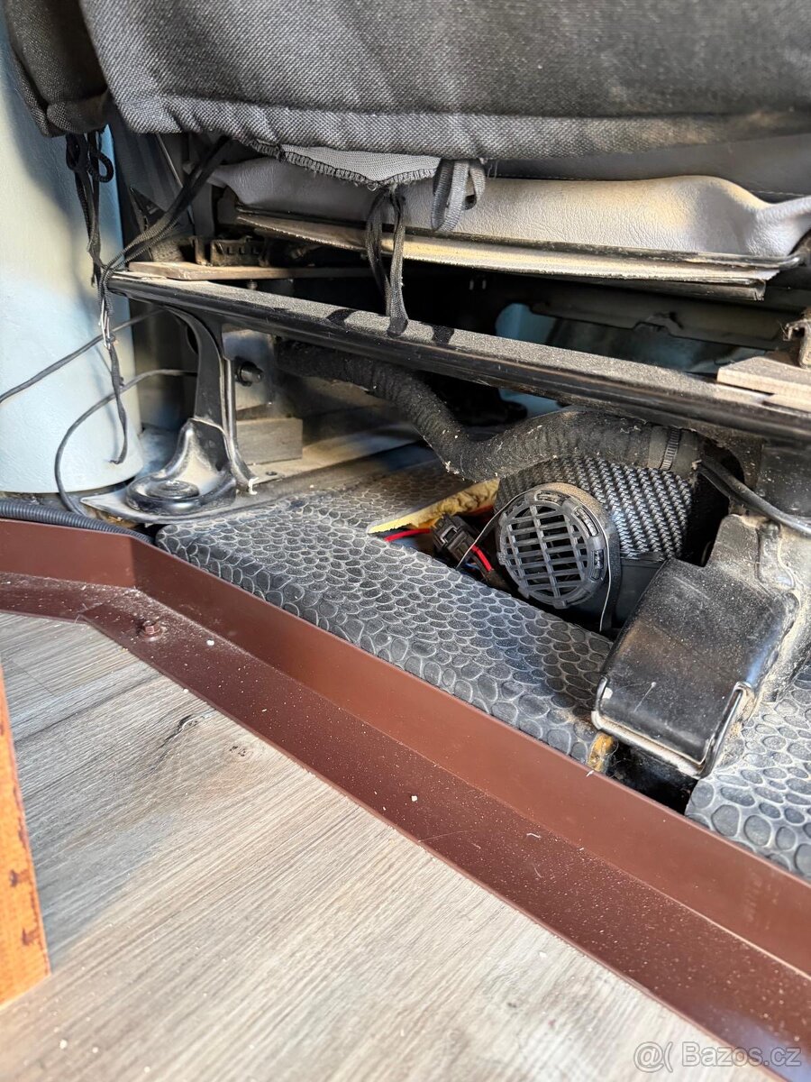 Renault trafic 2.0 TDi - 10