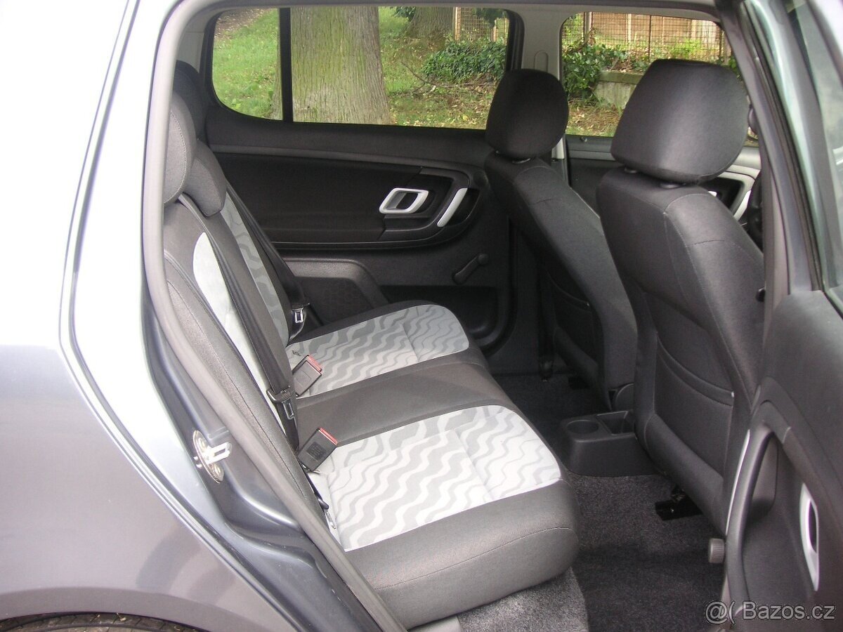 Škoda Fabia II 1.4i 16V 63kw - Serviska - 10