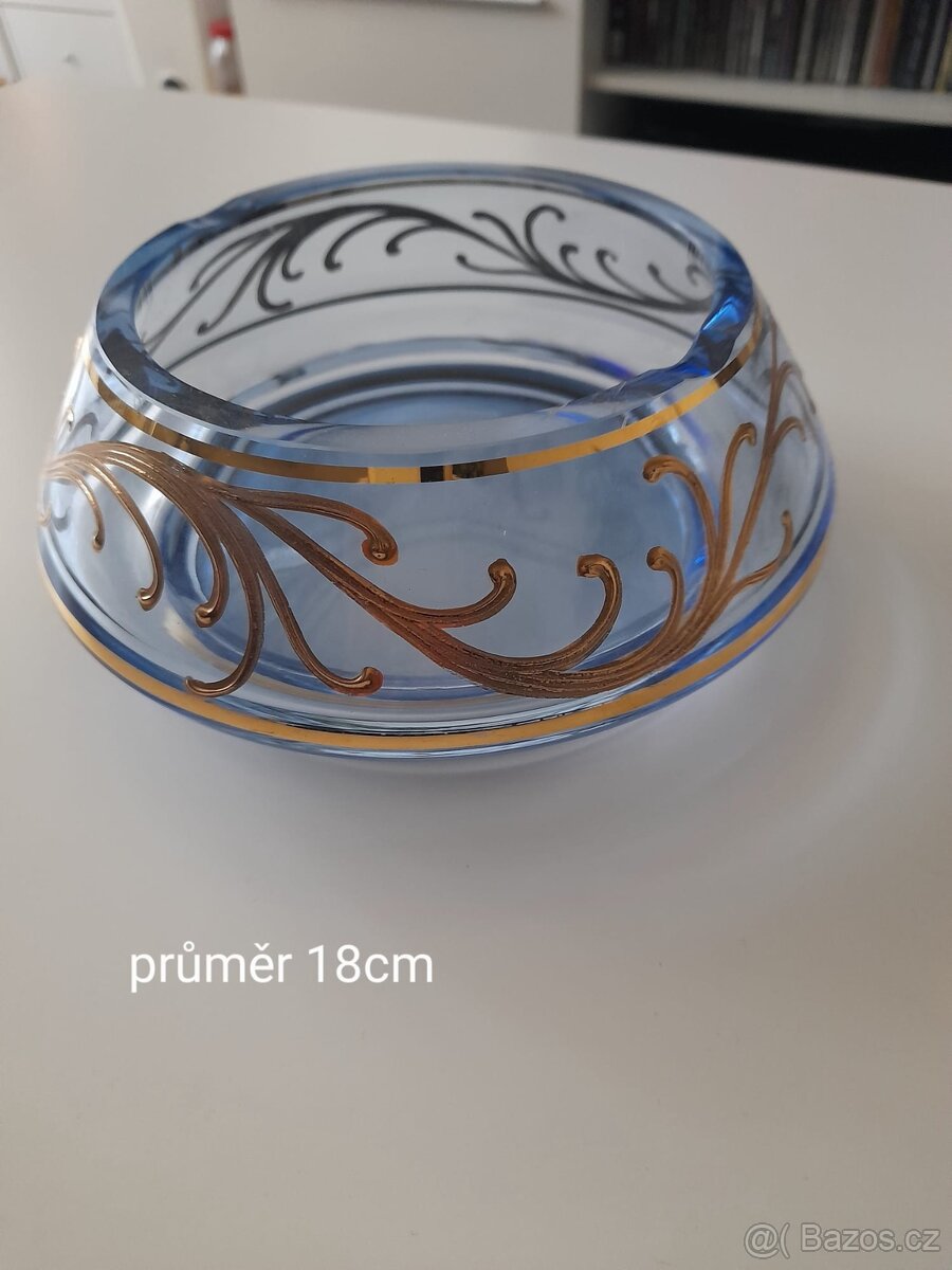 Stare sklo a porcelán - 10