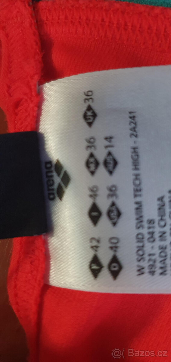 Nové jednodílné plavky ARENA Maxlife Carvico UK36 D40 - 10