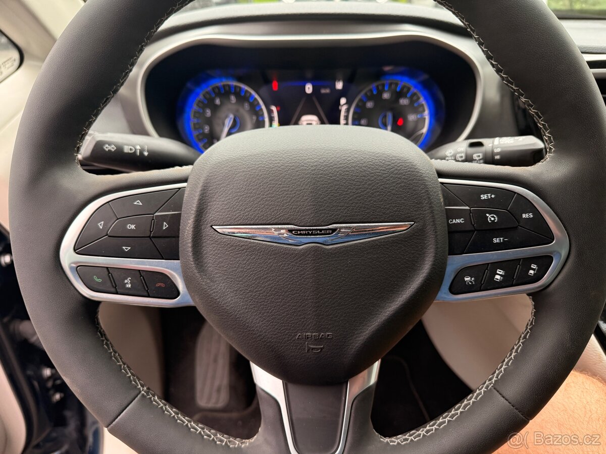 Chrysler pacifica 2023 4wd DPH záruka 2 roky 5tis km - 10