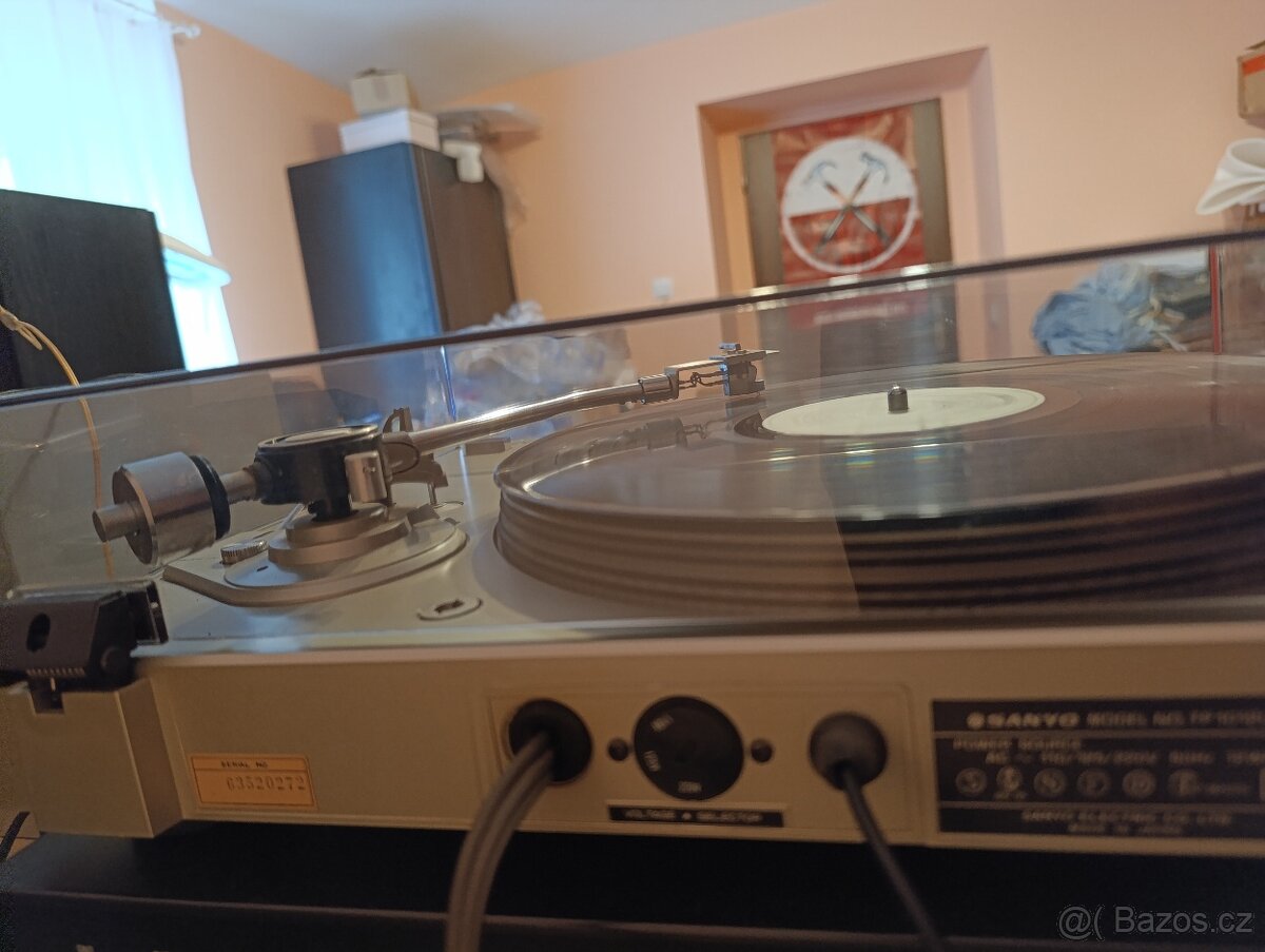Gramofon SANYO TP 1012 UM DIRECT DRIVE - 10
