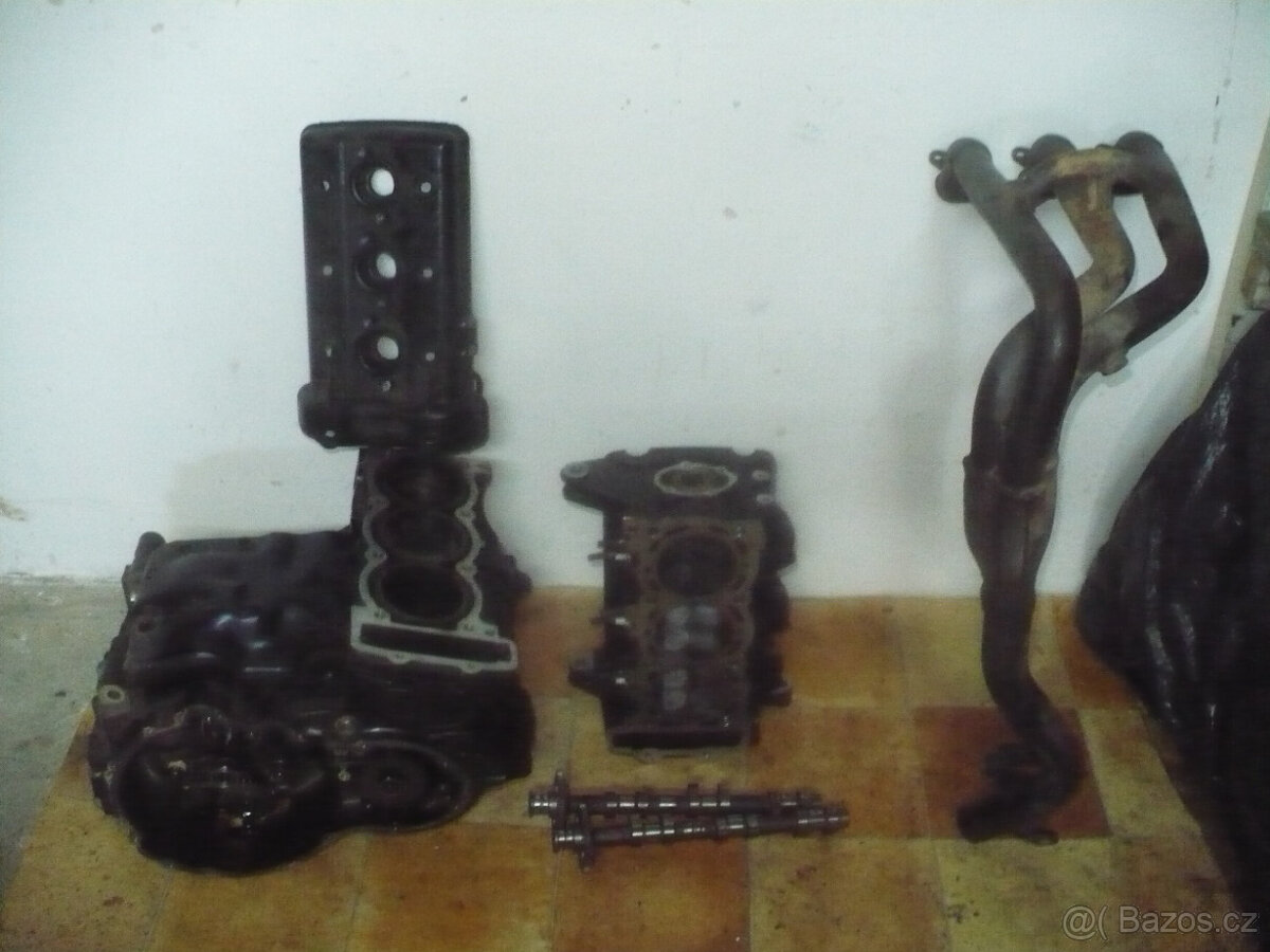 Triumph Sprint 955i ST r. 2000-díly - 10