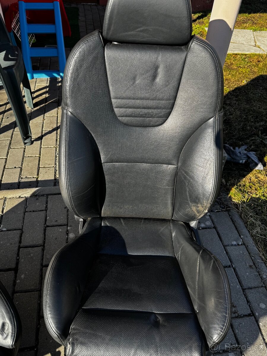 RECARO sedačky - 10