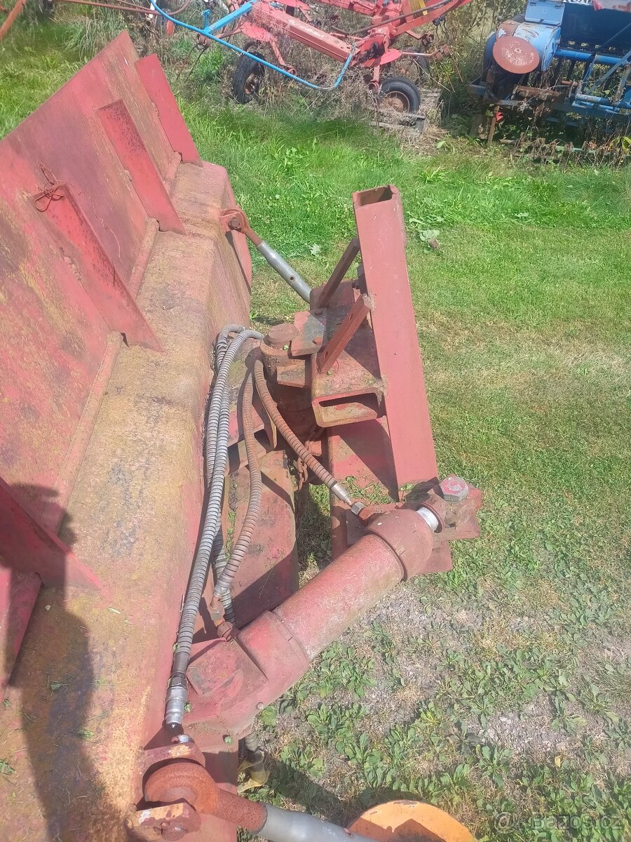 Čelní radlice na sníh 2,8 m ZVLÁŠTNÍ CENA - 10