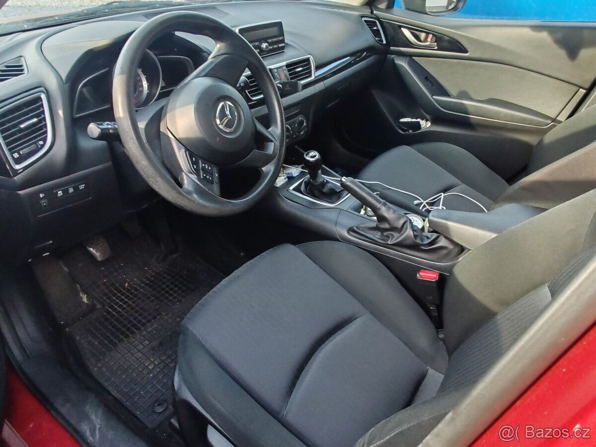 Mazda 3 1.5i Skyactive STK do 01/2028 - 10