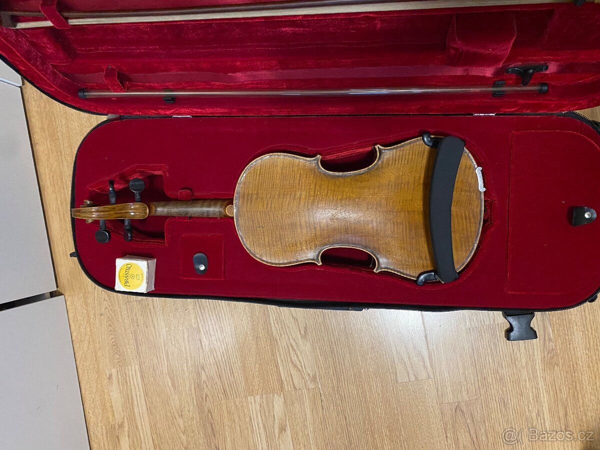 Starší housle s etiketou Stradivarius + pouzdro a smyčec - 10