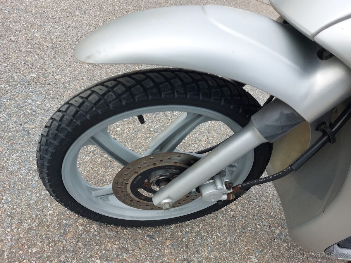 2005 KYMCO PEOPLE 125 ccm, nová STK, velký servis - 10