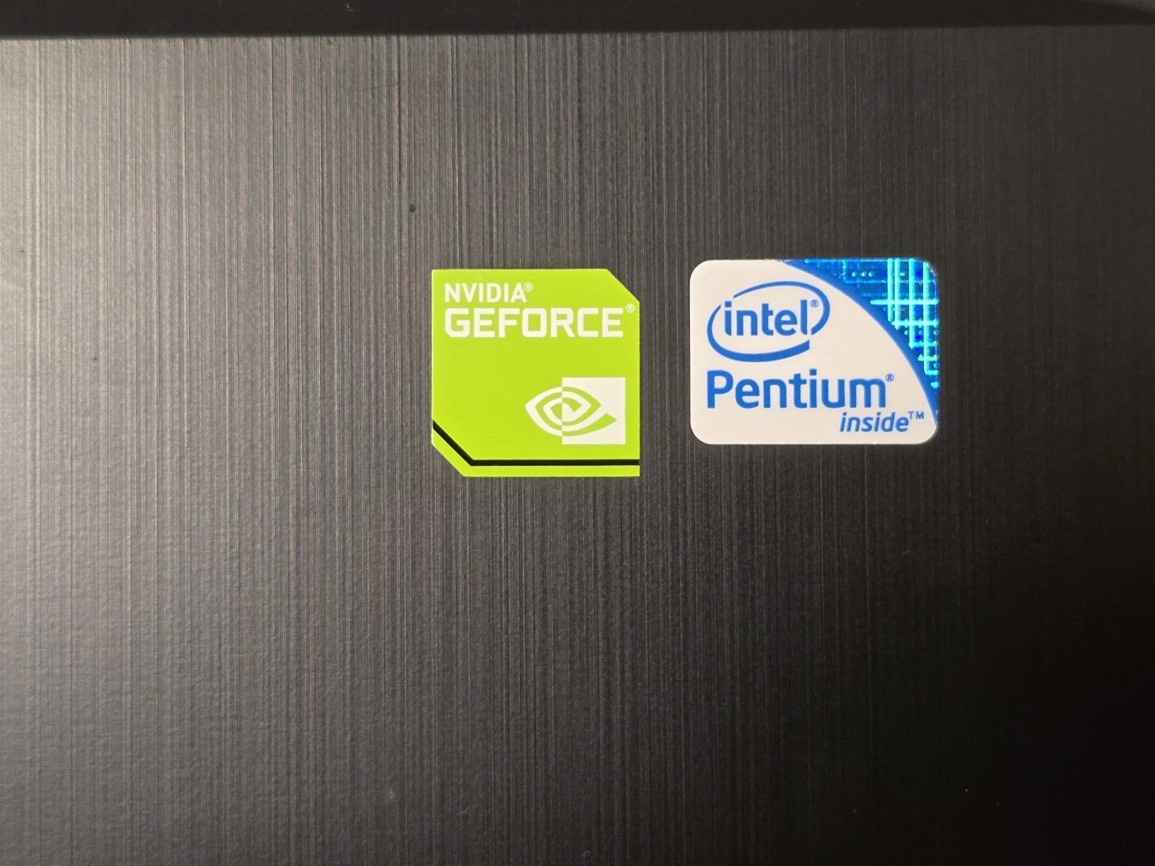 Lenovo IdeaPad G700 - 10