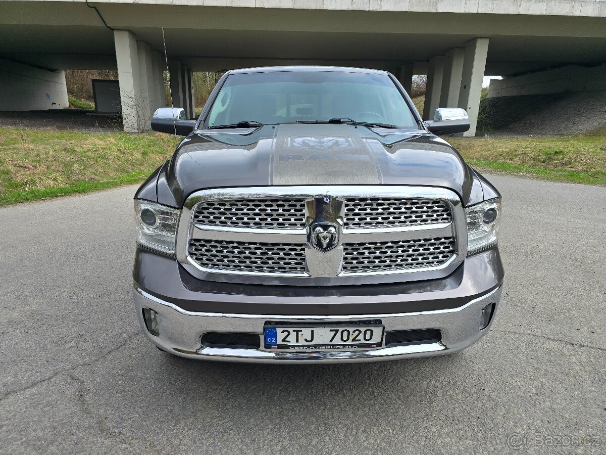 Dodge Ram, 1500 4x4 Laramie 5,7 Hemi NEBOURANÉ - 10