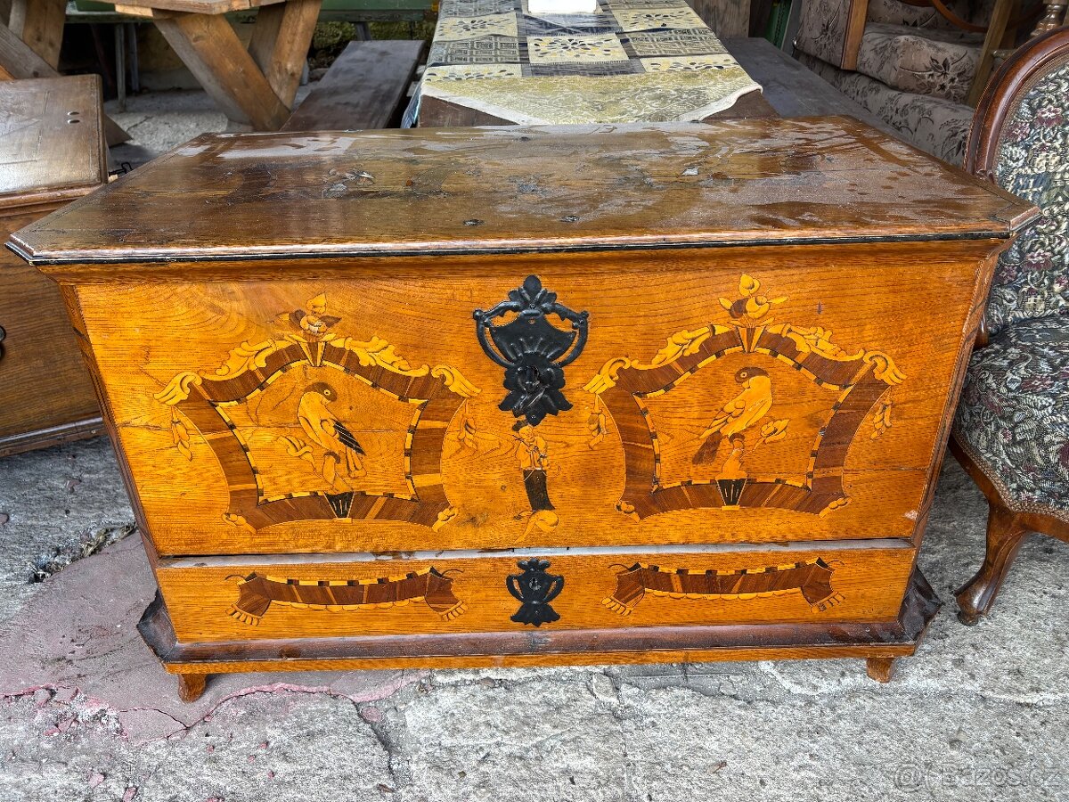 Truhly komoda kreslo - 10