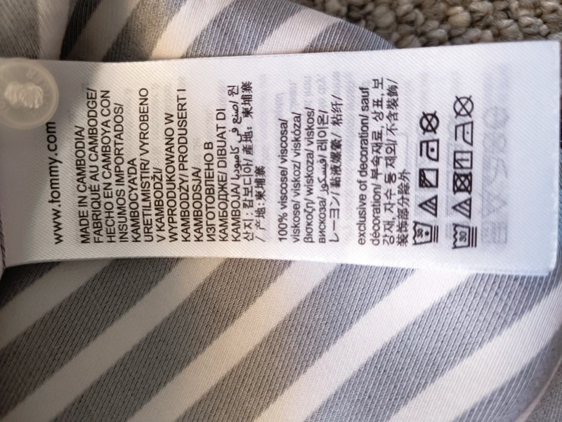 šaty Tommy Hilfiger vel. M - 10